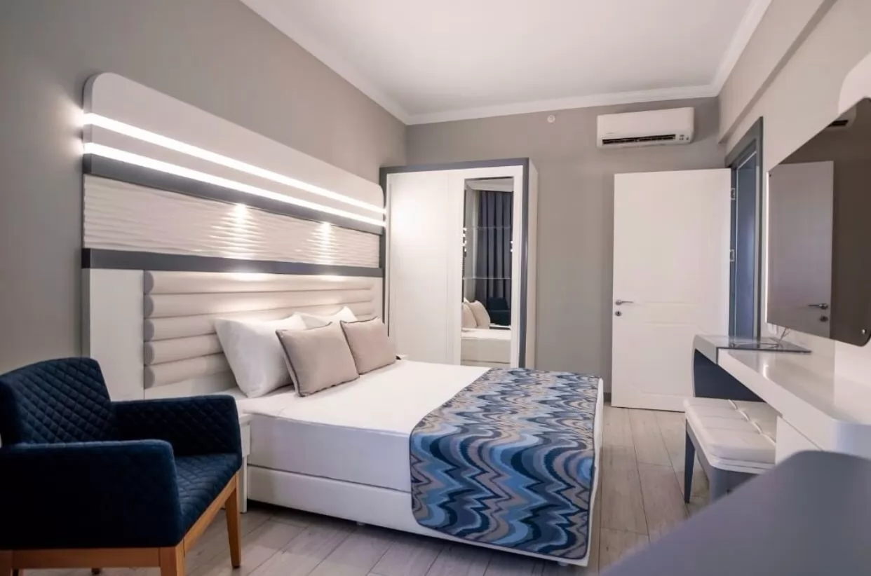 Blue Marlin Deluxe Spa & Resort