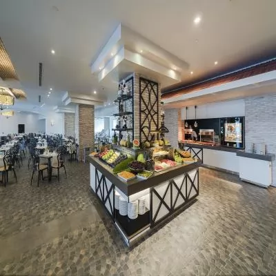 Limak Lara De Luxe Hotel & Resort