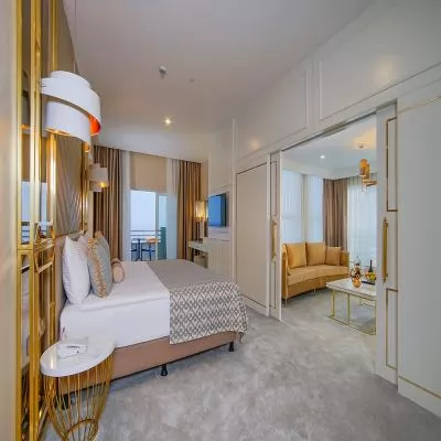 Limak Lara De Luxe Hotel & Resort
