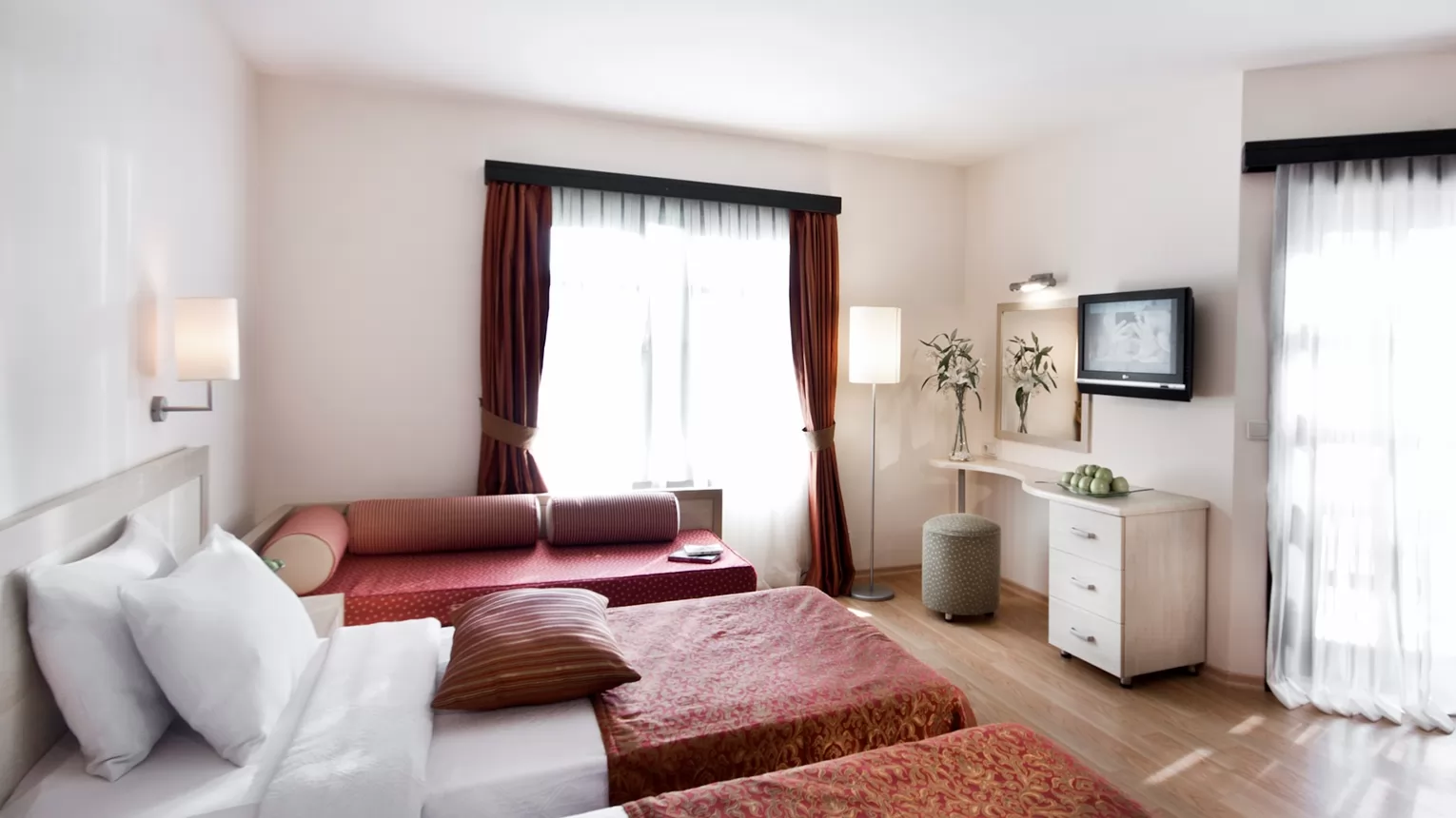 Starlight Resort Hotel